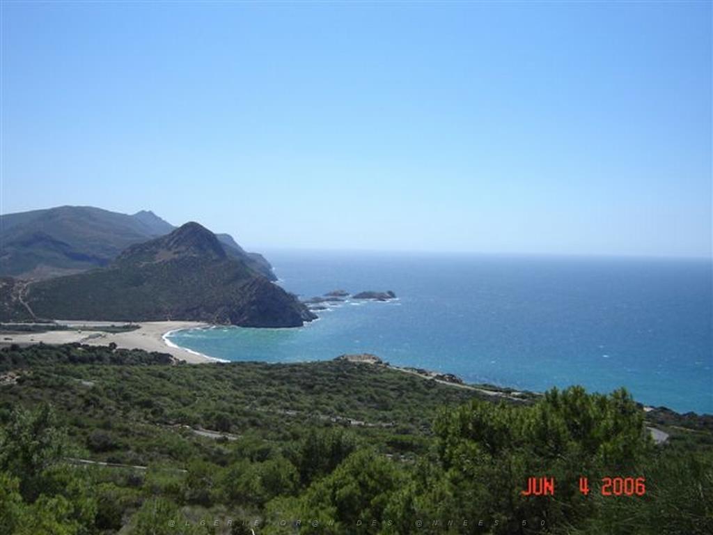 06 2006 MADAGH ET SA PLAGE 01.jpg